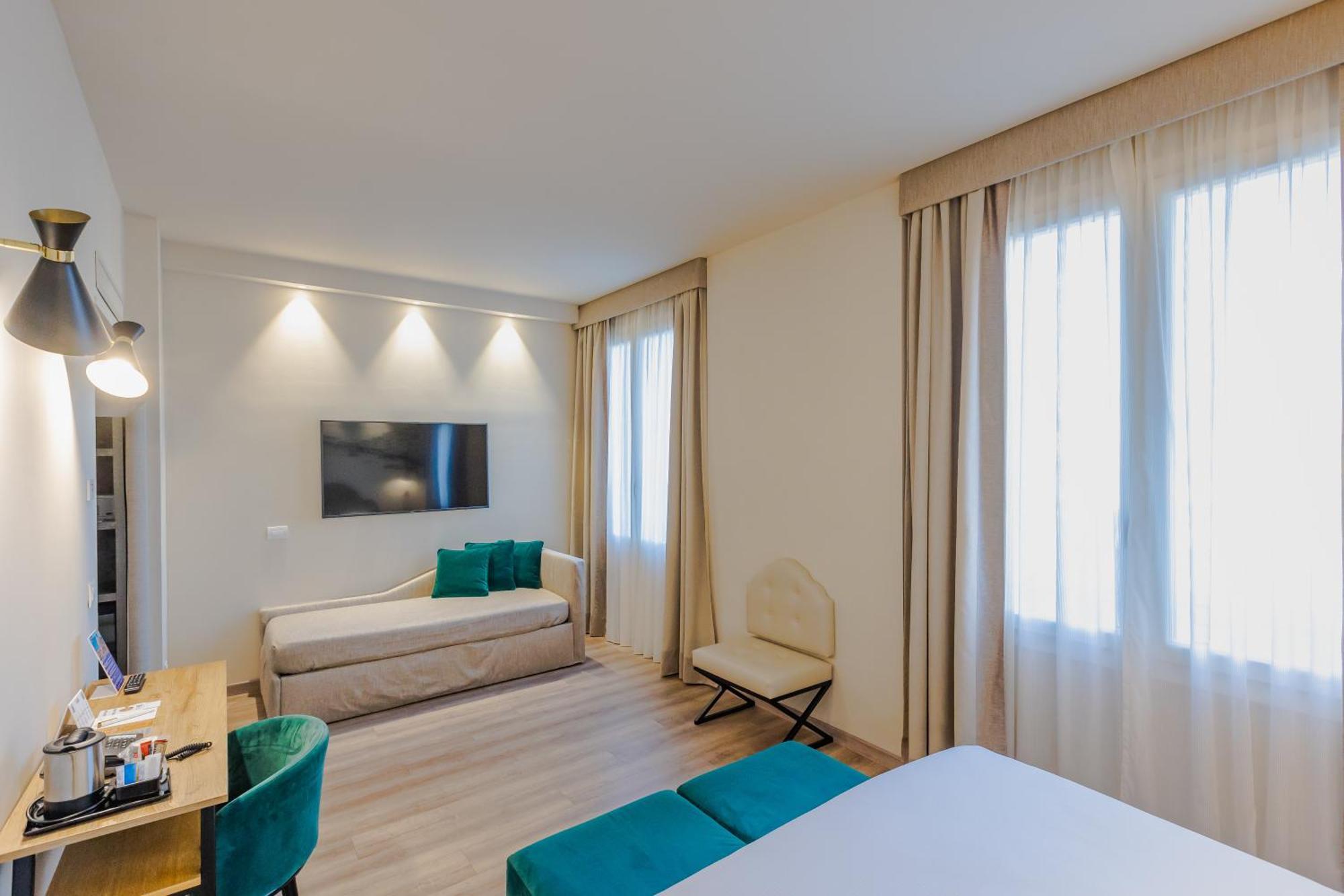 เอฟเอช แกรนด์ โฮเทล เมดิแตร์ราเนโอ Hotel ฟลอเรนซ์ ภายนอก รูปภาพ